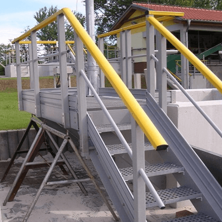 Стеклопластиковые лестницы